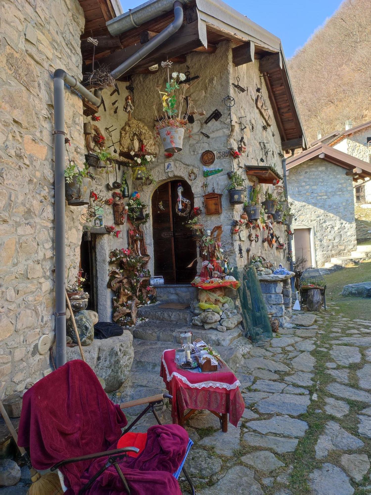 Апартаменти Casa Olmi Dependance Castiglione d'Intelvi Екстер'єр фото